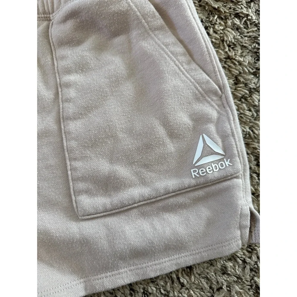 Reebok Women's Tan Y2K Sweat‎ Shorts Size Medium